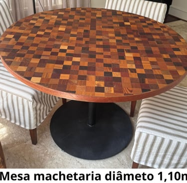 mesa em machetaria com 1,10 m de diametro