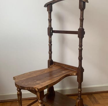 Mancebo em Imbuia dobrável com mais de 80 anos