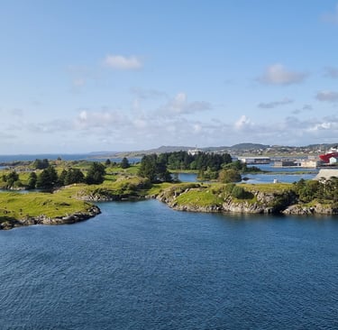 Trollholmen, Vibrandsøy, and Gardsøy islands as you leave Haugesund, Norway