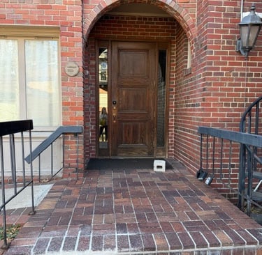 Location East Entrance