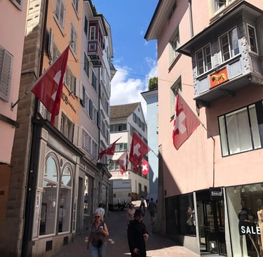 Stéréotypes sur la Suisse et expatriation - Zurich