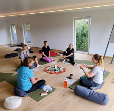 Gruppengespräch beim Human-Design-Workshop