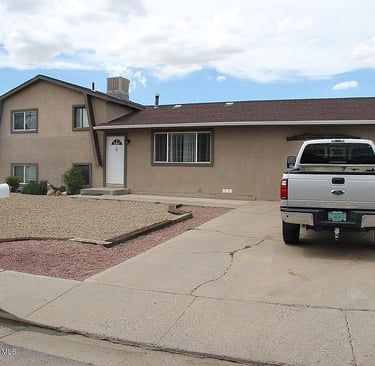 Pickup truck in Farmington NM residential area – representing cars for sale Farmington NM example