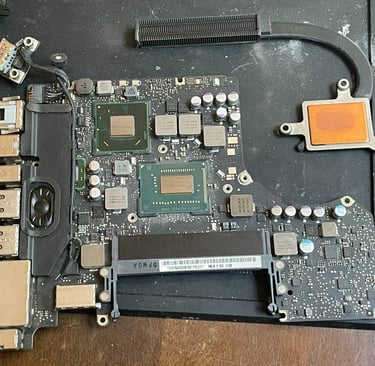 Nettoyage carte mère MacBook Pro