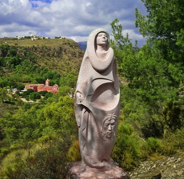 Around a hill near the sanctuary is arranged a Way of the Cross of 14 sculptural groups sculpted by 