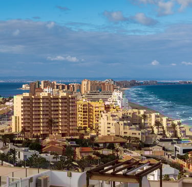 View of La Manga where you can see the Mar Menor on the left and the Mediterranean Sea on the right.