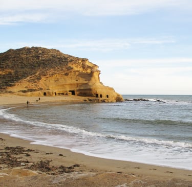 Playa de los Cocederos or Playa Cerrada, within the protected area known as Cuatro Calas. Photo by M