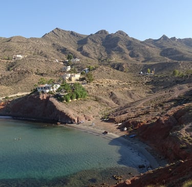 The Sierra de las Moreras mountain range, with the beach known as Rincón de Bolnuevo. Photo by 19mig
