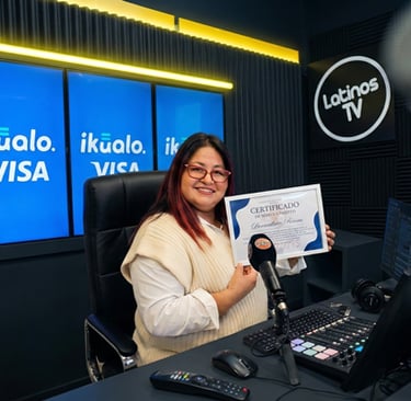 Bernadette Rivera locutora boliviana de Latinos FM