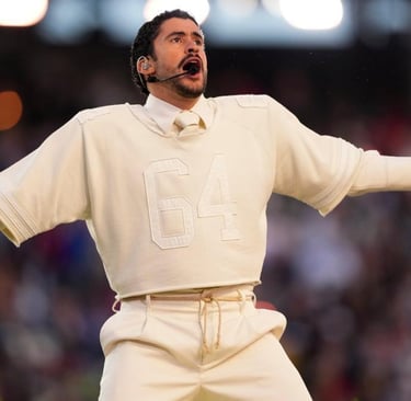  Bad Bunny luce la moda gallega de Zara en la Super Bowl