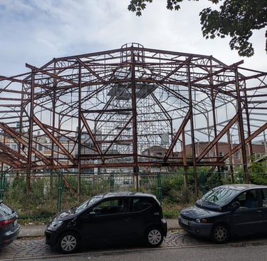 Old Schilleroper building in Hamburg with industrial structure, hidden urban space and history, Industrie und urbane Orte
