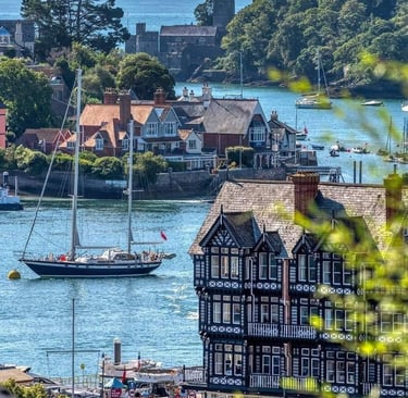 The entrance to Dartmouth Harbour