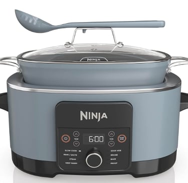 Upgrade your kitchen with this versatile Ninja cooker!