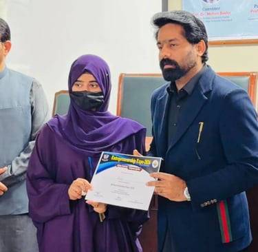 Saqib Khan Chadhar MPA PP-97 Chiniot Distrubing Certificates among the students of skills developmen