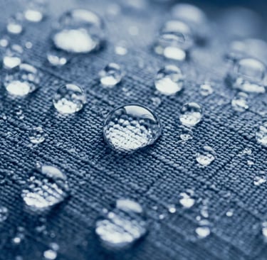 water repellent waterproof fabric with water droplets beading effect