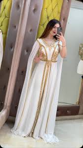 caftan tunisien traditionnel pour femme, culture et racines tunisiennes