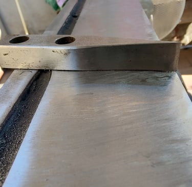 Troqueles corte: Reparación técnica de troqueles corte Sobre industrial con soldadura de precisión.