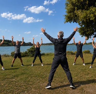 Séance training small group sur une pelouse au bord du Golfe du Morbihan à Sarzeau