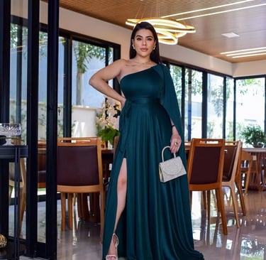 VESTIDO LONGO COM CAPA MADRINHA PLUS SIZE