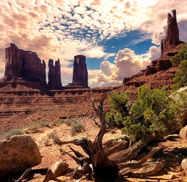 Dreamy scenes we captured while riding horseback in Monument Valley Navajo Tribal Park