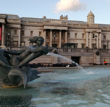 Discover London private walking tour - hidden gems - Trafalgar Square