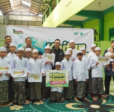 Dompet Dhuafa menggelar khitanan massal di komplek Pendidikan Yayasan Nurul Iman Kota Semarang, Minggu (12/7/2026). (Ist)