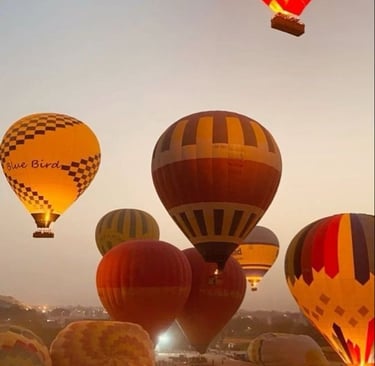 Passeio de balão Marrakech, vista aérea cidade Marrocos, turismo exclusivo para brasileiros.