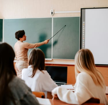 A Level Maths Online Tutoring class with A Level Maths students learning Pure maths