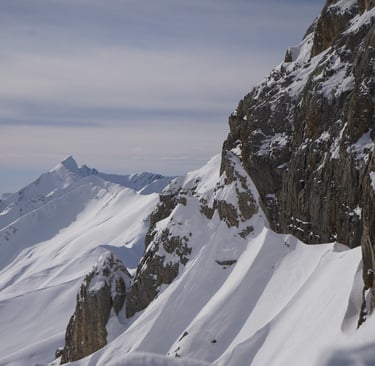 Paysage immaculé et vue sur le dent des 3 Évêchés 