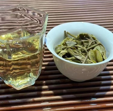 Xinyang Maojian green tea leaves