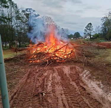 north-georgia-clearing-and-excavation-burning-clearing-debris-image
