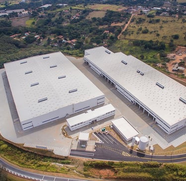 galpão com Compensador de retração