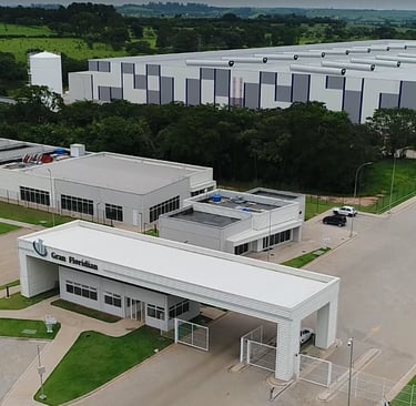 Galpão Logistico concreto reforçado com fibras