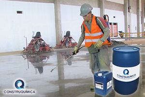 Cura química para concreto