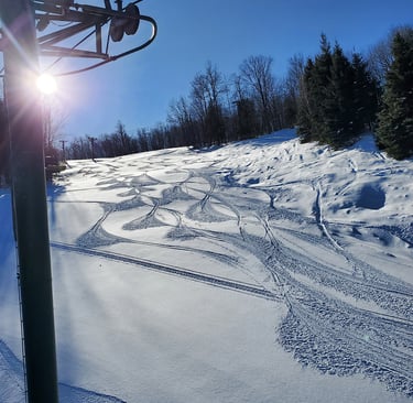 Skiing Snowriver resort in the upper peninsula of Michigan.