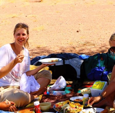 picnic in zagora with nomad familly 