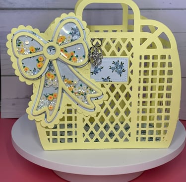 Shaker bow and paper jelly tote using scrap diva dies