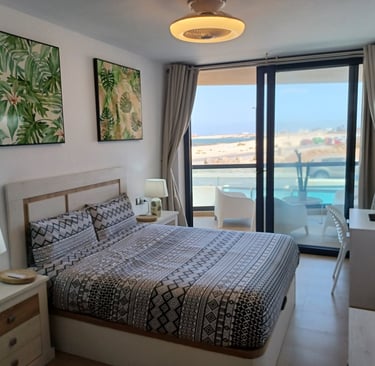 photo of the seaview bedroom of an apartment in Corralejo for seasonal rentals