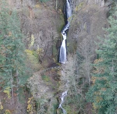 Horsetail Falls in Columbia Gorge Oregon
