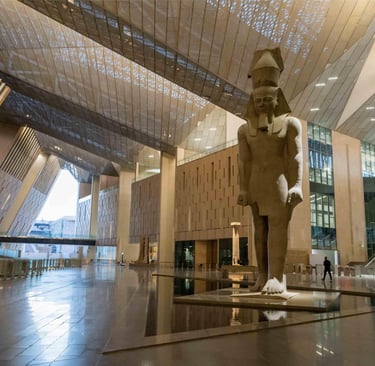 Gran Museo Egipcio Estatua del rey Ramsés II