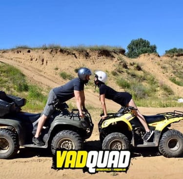 quad budapest couple