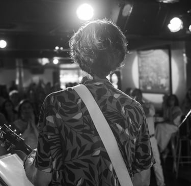 fotografía de artista tomada en escorzo