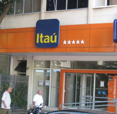 Banco_Itaú_agência_Leblon