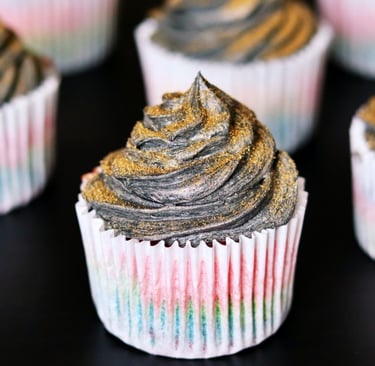 PRIDE Rainbow Cupcakes
