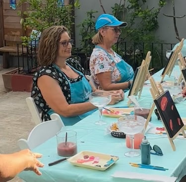 Cozumel nightlife paint and drink activity