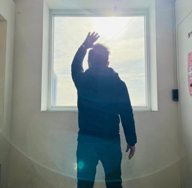 DR THONY THOH (DR. π)