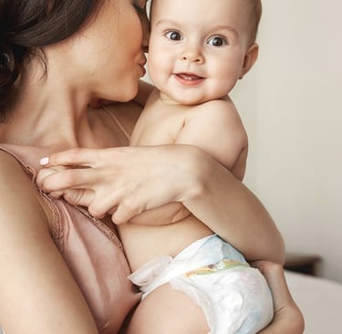 Anne ve bebek danışmanlığı sırasında emzirme pozisyonu desteği
