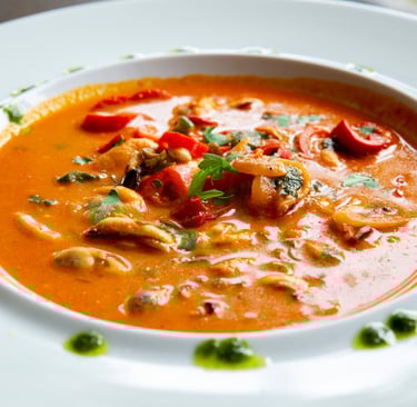 Caldinho - Cremoso - de - Abóbora - e - Cenoura - com - Linguiça