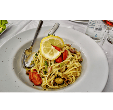 macarronada - gastonomia - macarrão -alho - oléo