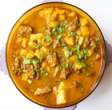 Pirão-de-Carne-com-Legumes-e-Salsa-Receita-Caseira-Saborosa-e-Fácil